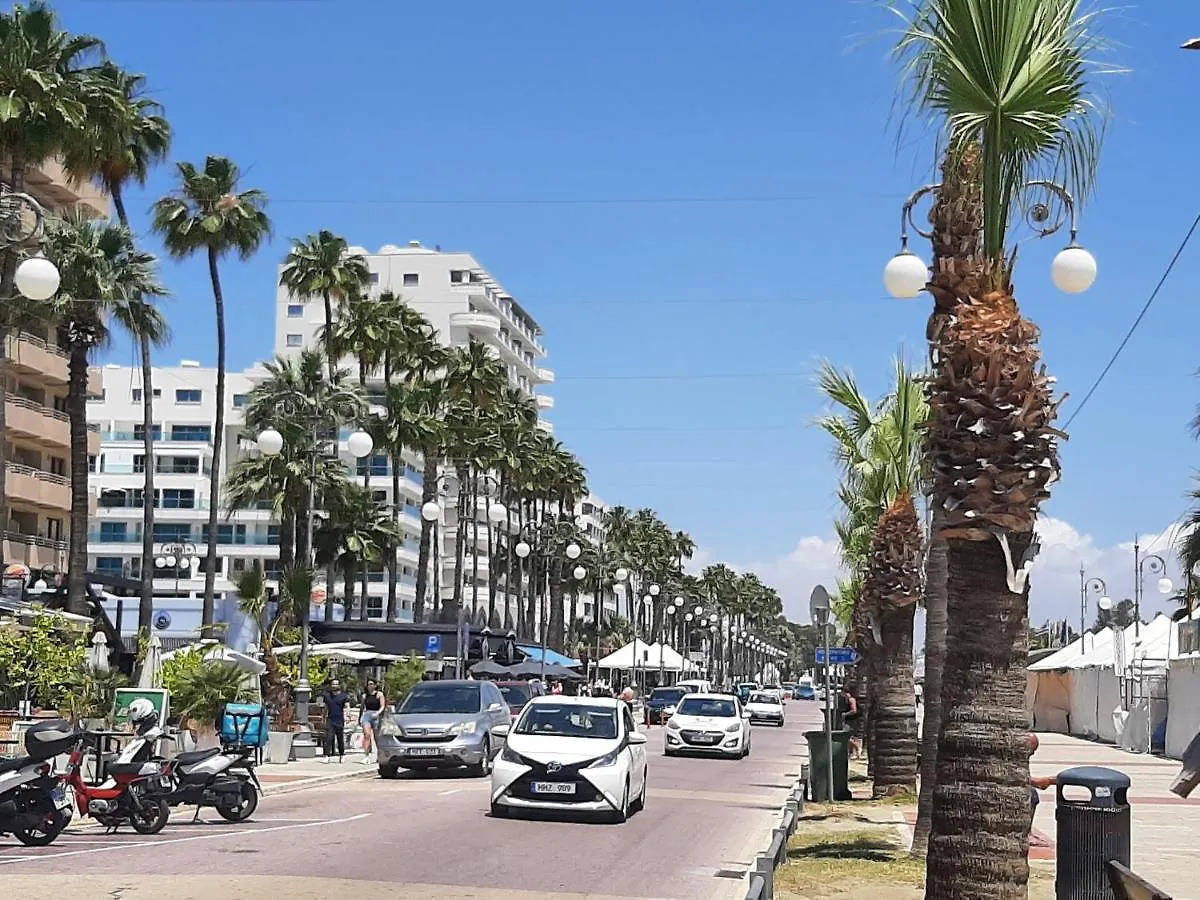 Apartment Happy Tucan Larnaca Cyprus