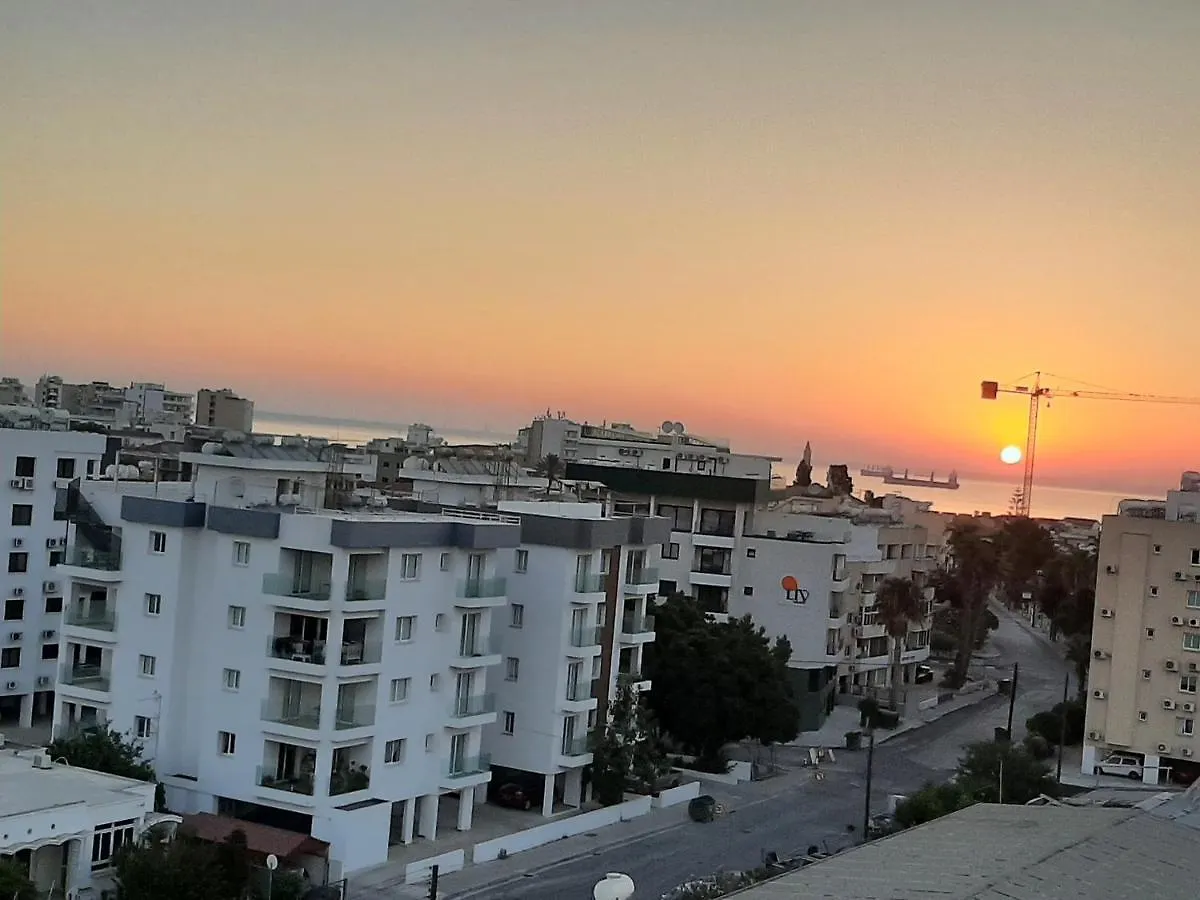 Apartment Happy Tucan Larnaca