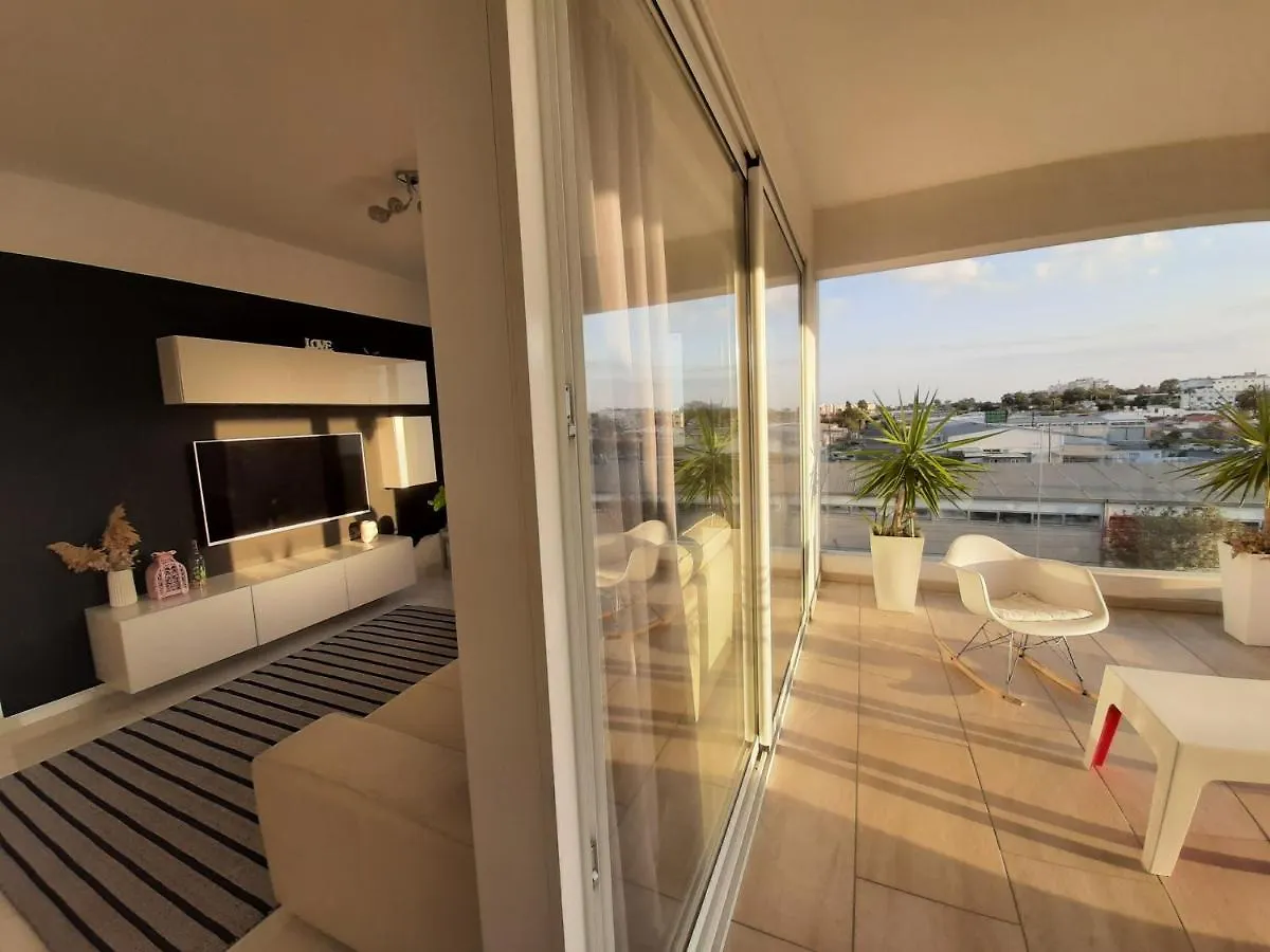 Apartment Happy Tucan Larnaca