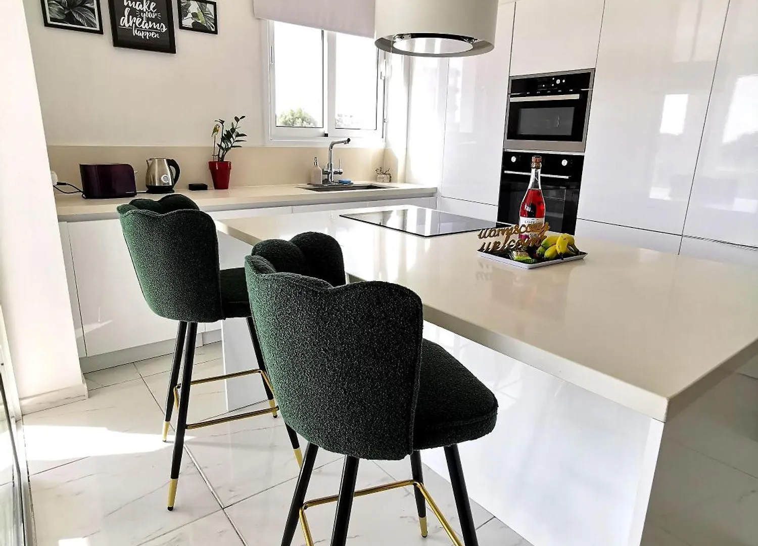 Happy Tucan Larnaca Apartment