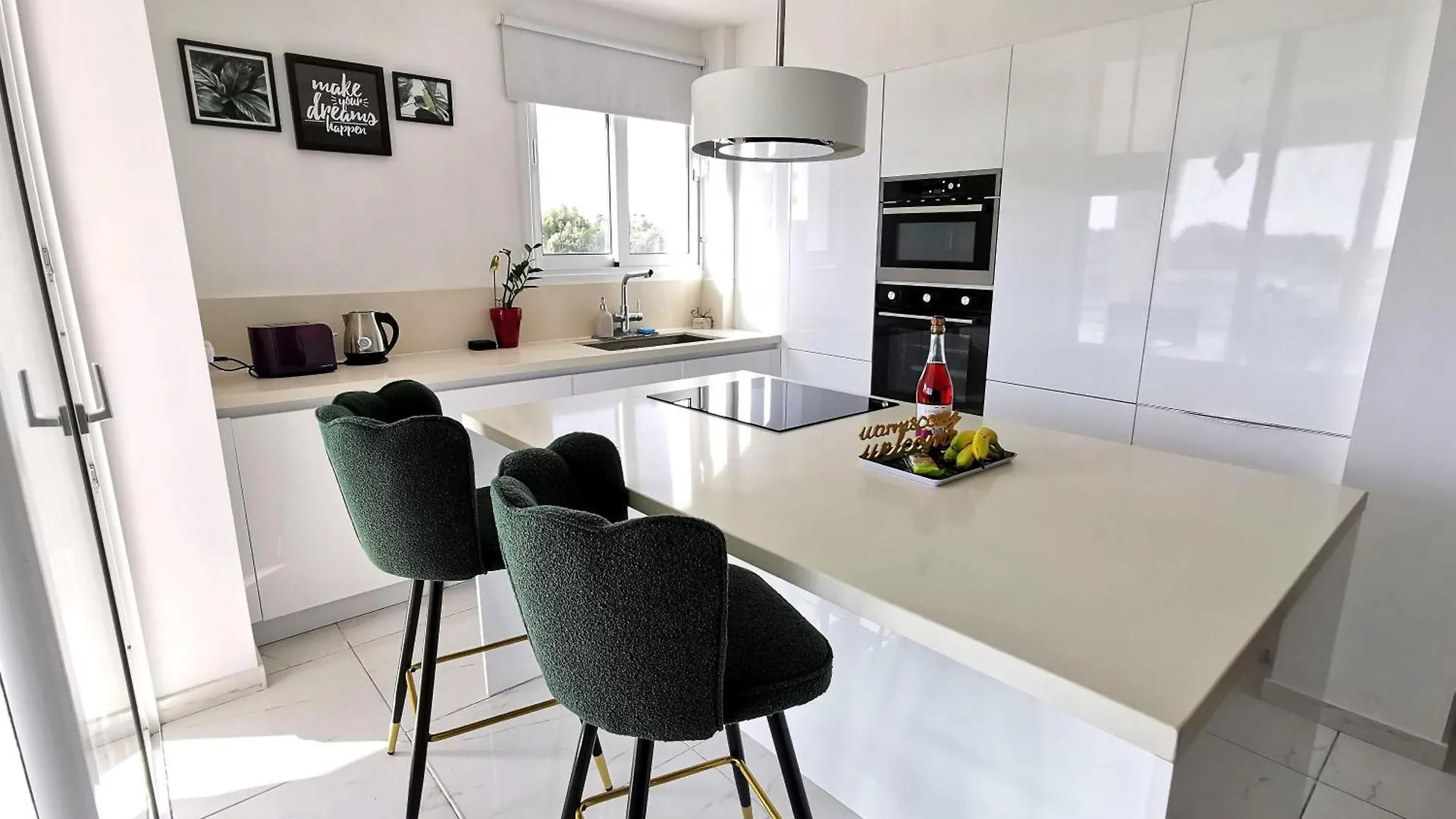 Apartment Happy Tucan Larnaca